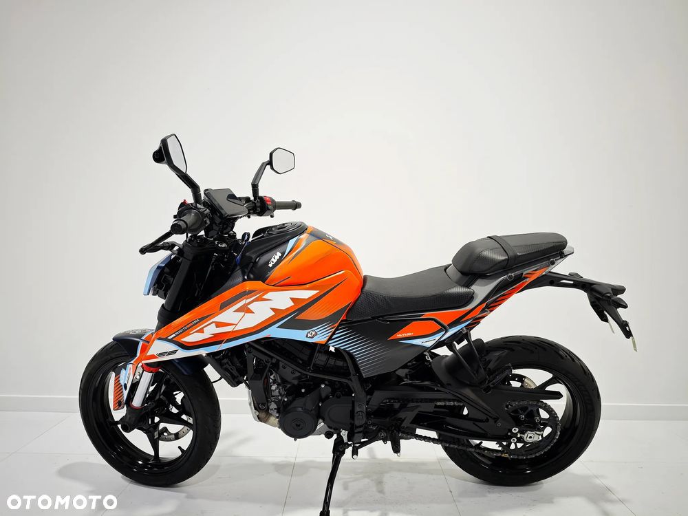 KTM Duke - 4
