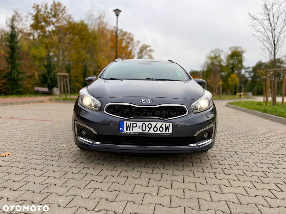 Kia Ceed 1.6 CRDi 136 ISG Platinum Edition - 13