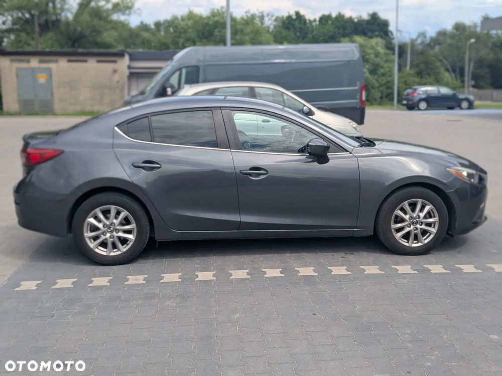 Mazda 3 - 5