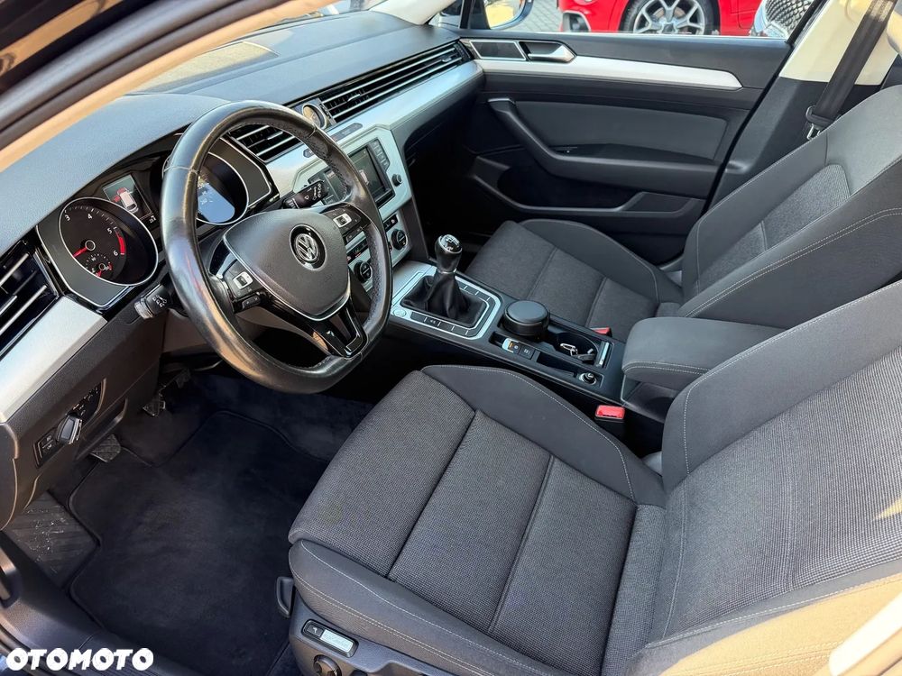 Volkswagen Passat 2.0 TDI (BlueMotion Technology) Comfortline - 10