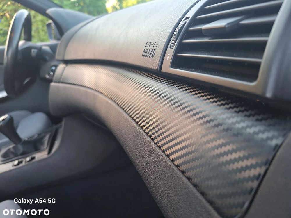 BMW Seria 3 318 Ci Edition Sport - 31