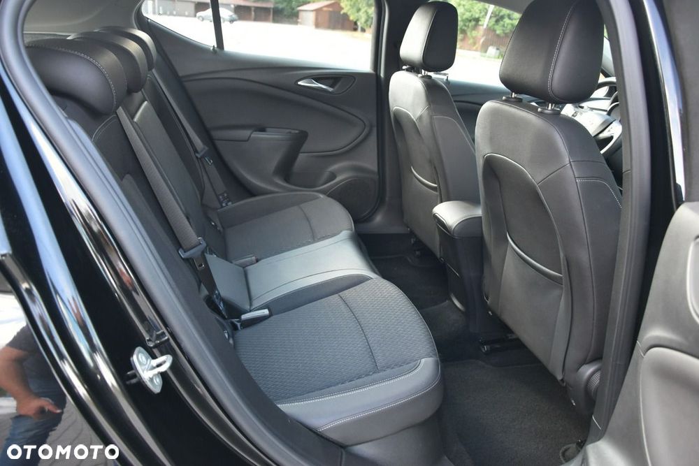 Opel Astra 1.4 T Enjoy S&S - 13