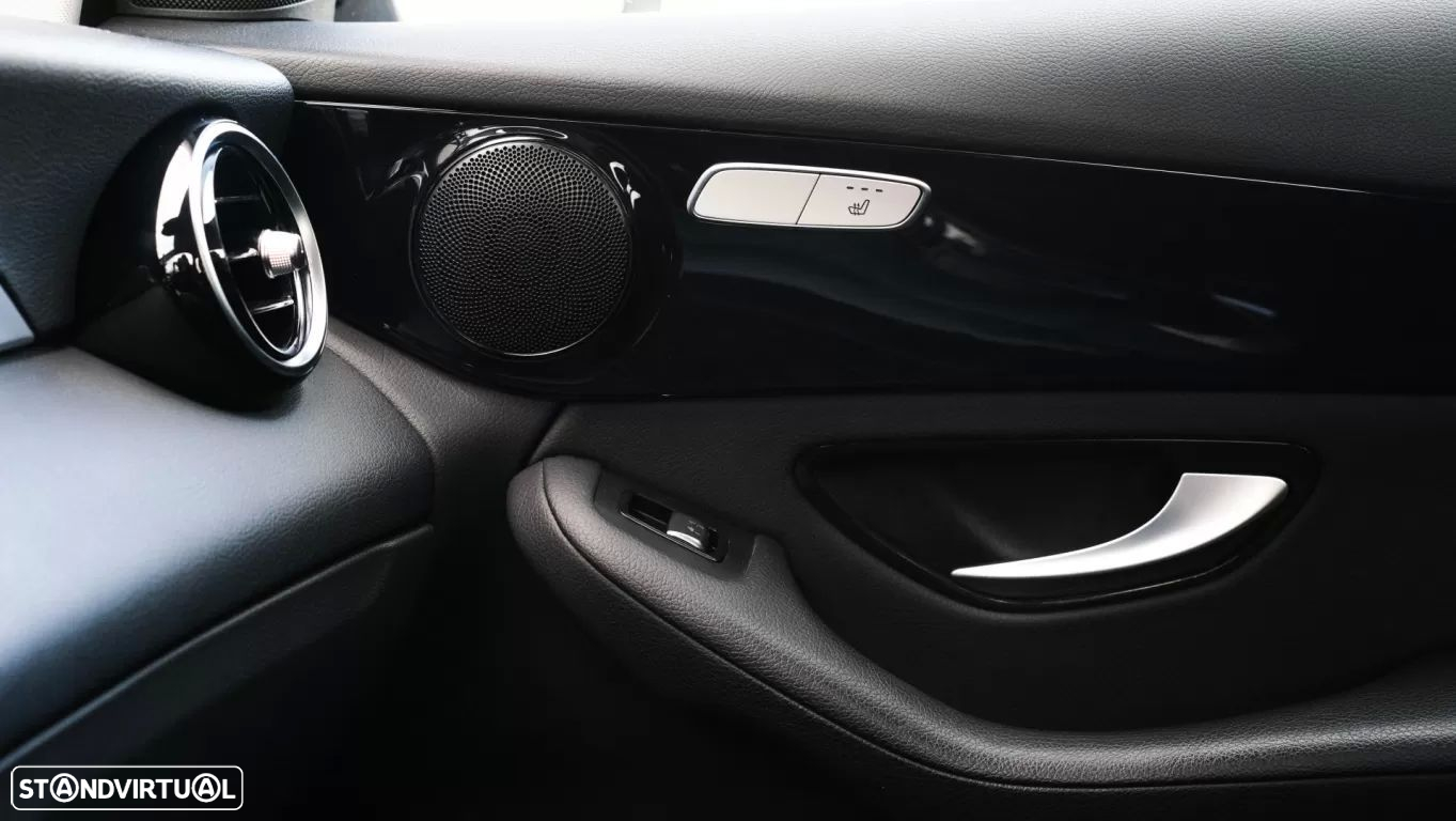 Mercedes-Benz GLC 300 de 4Matic - 24