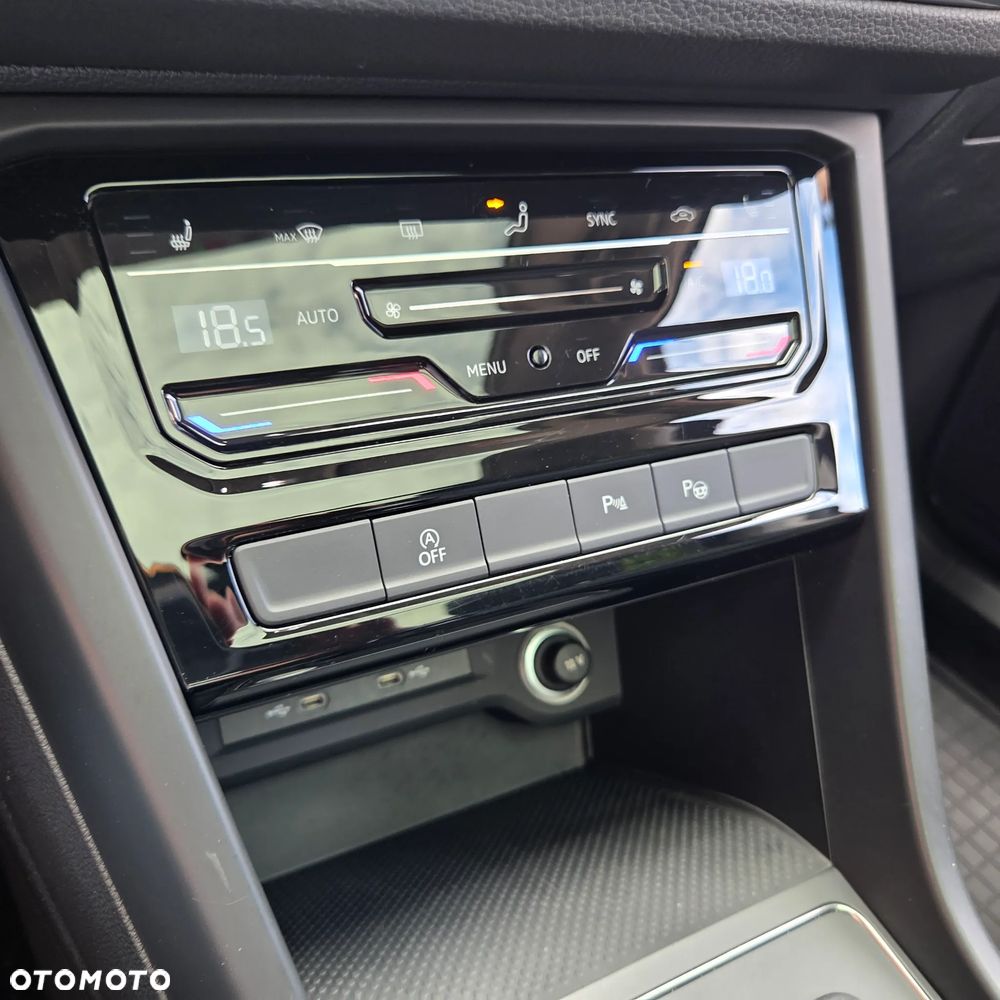 Volkswagen Touran - 18