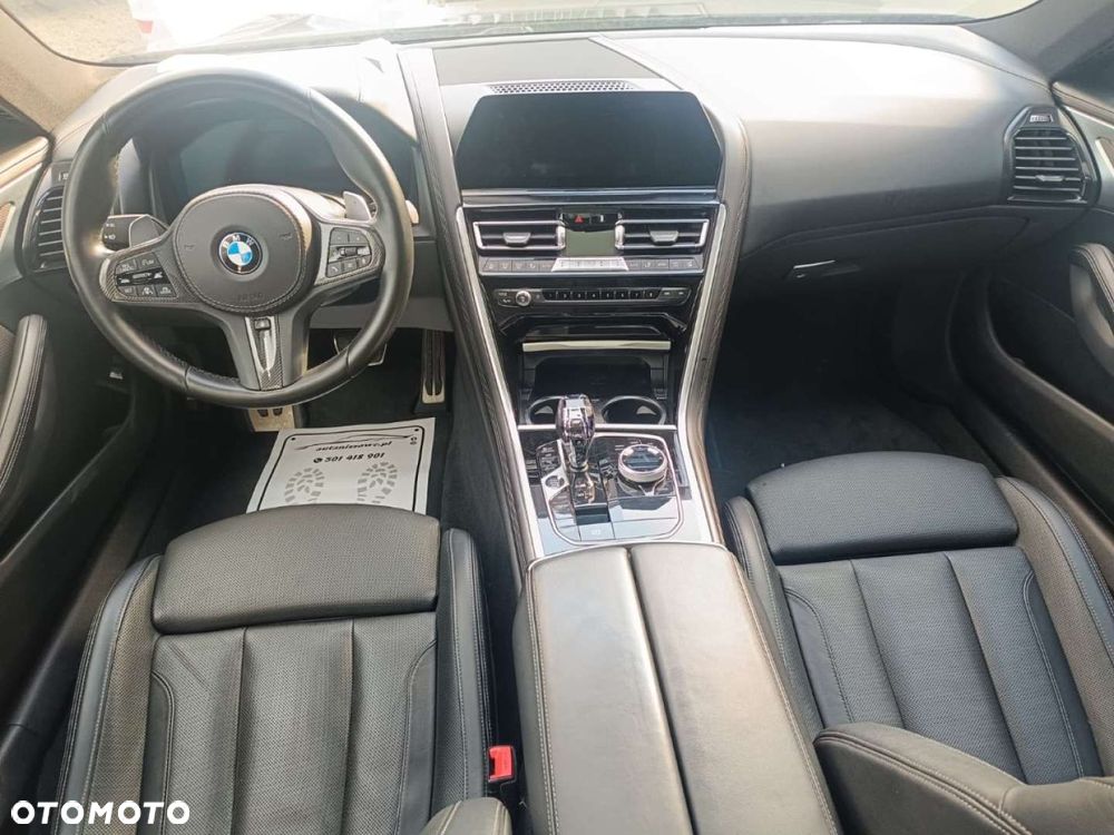 BMW Seria 8 - 21