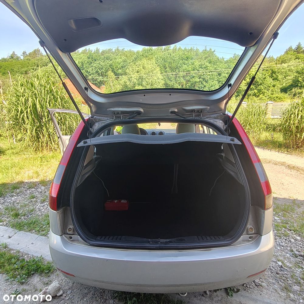 Ford Fiesta 1.4 Ghia - 6