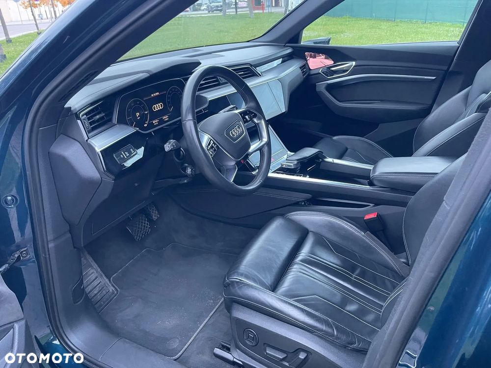 Audi e-tron 55 Quattro S Line - 12