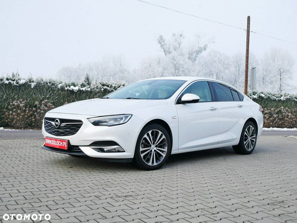 Opel Insignia - 1