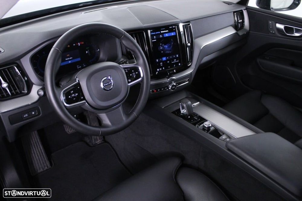 Volvo XC 60 2.0 T6 PHEV Plus Dark AWD - 32