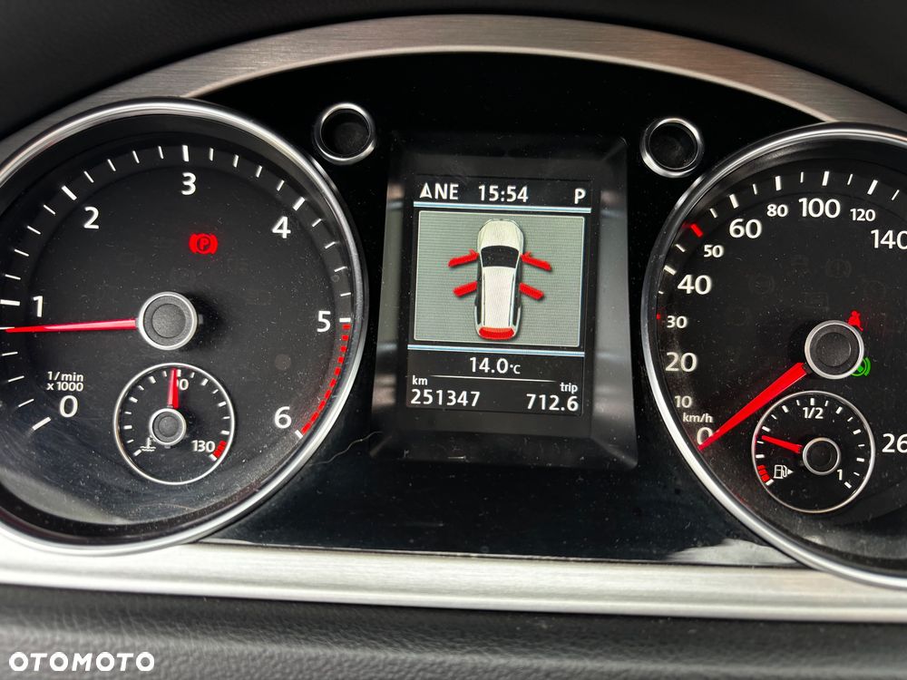 Volkswagen Passat 2.0 TDI Highline R-Style DSG - 3