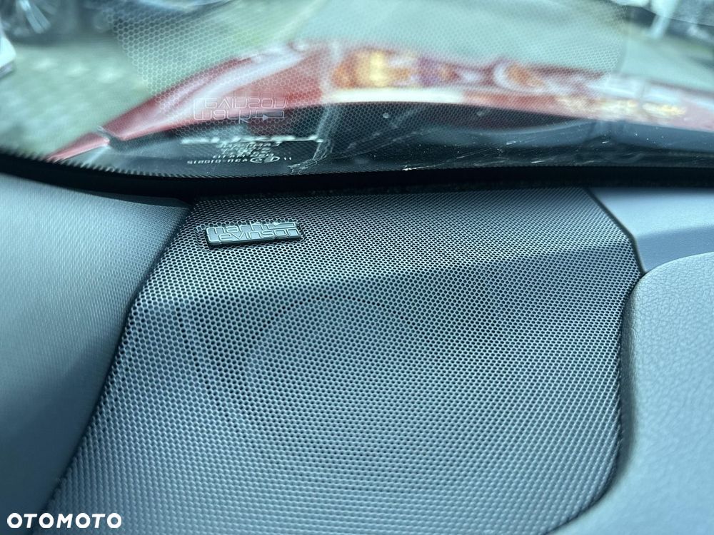 Lexus LBX 1.5 Hybrid Cool - 25