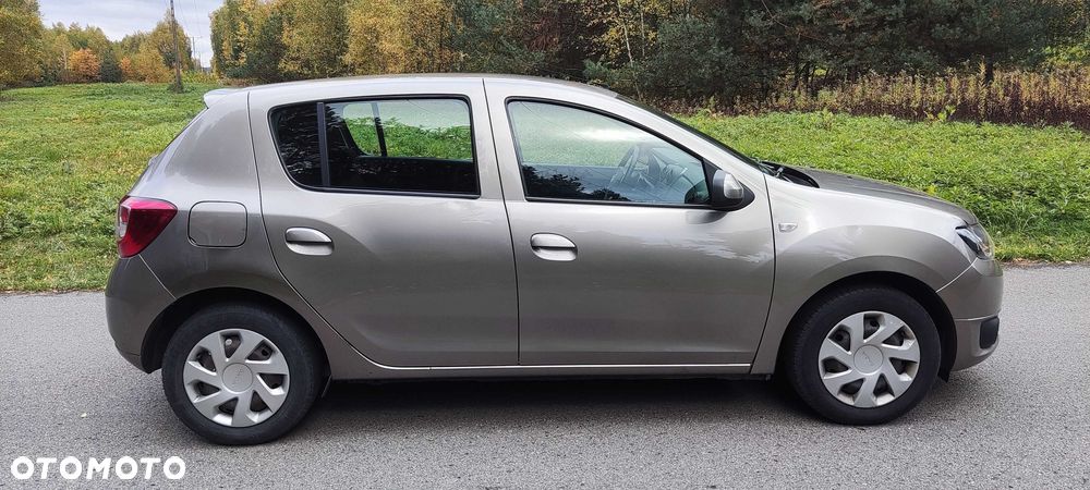 Dacia Sandero - 4