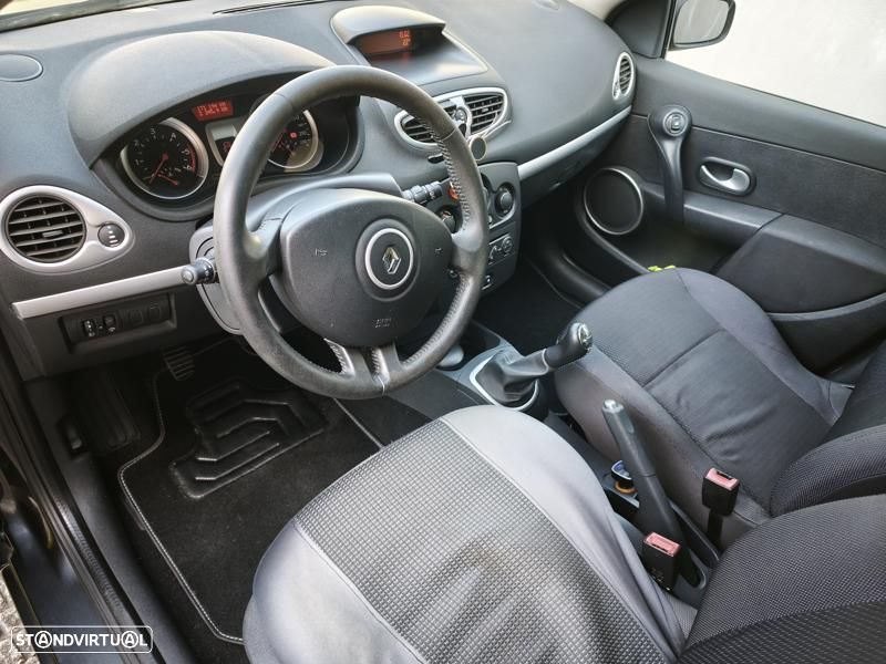 Renault Clio Break 1.5 dCi Dynamique - 1