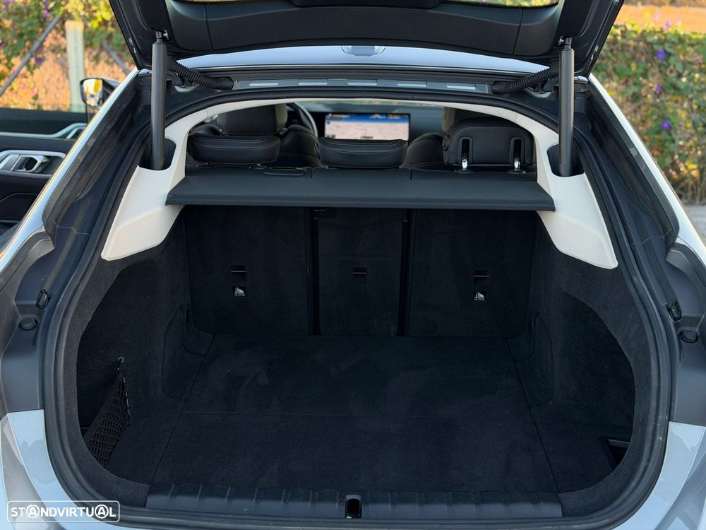 BMW i4 eDrive40 - 11