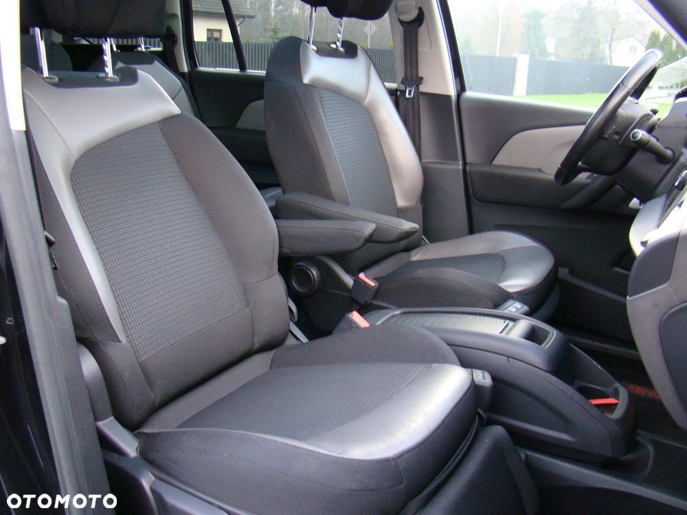 Citroën C4 Grand Picasso BlueHDi 150 Intensive - 23