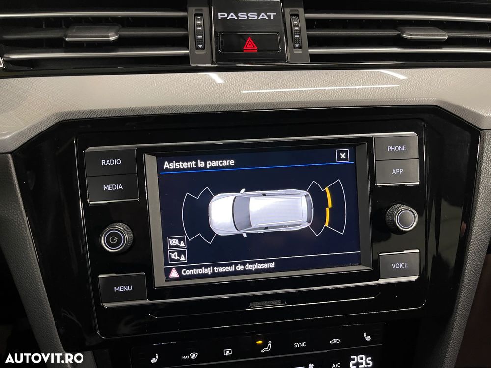 Volkswagen Passat Variant 1.5 TSI ACT OPF DSG Comfortline - 17