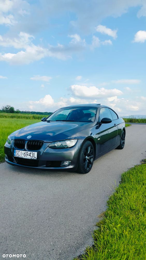 BMW Seria 3 330i - 1