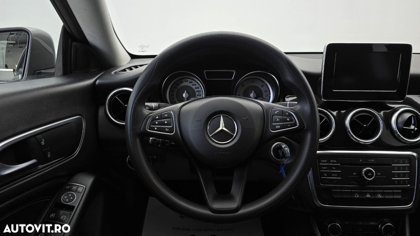 Mercedes-Benz CLA - 15