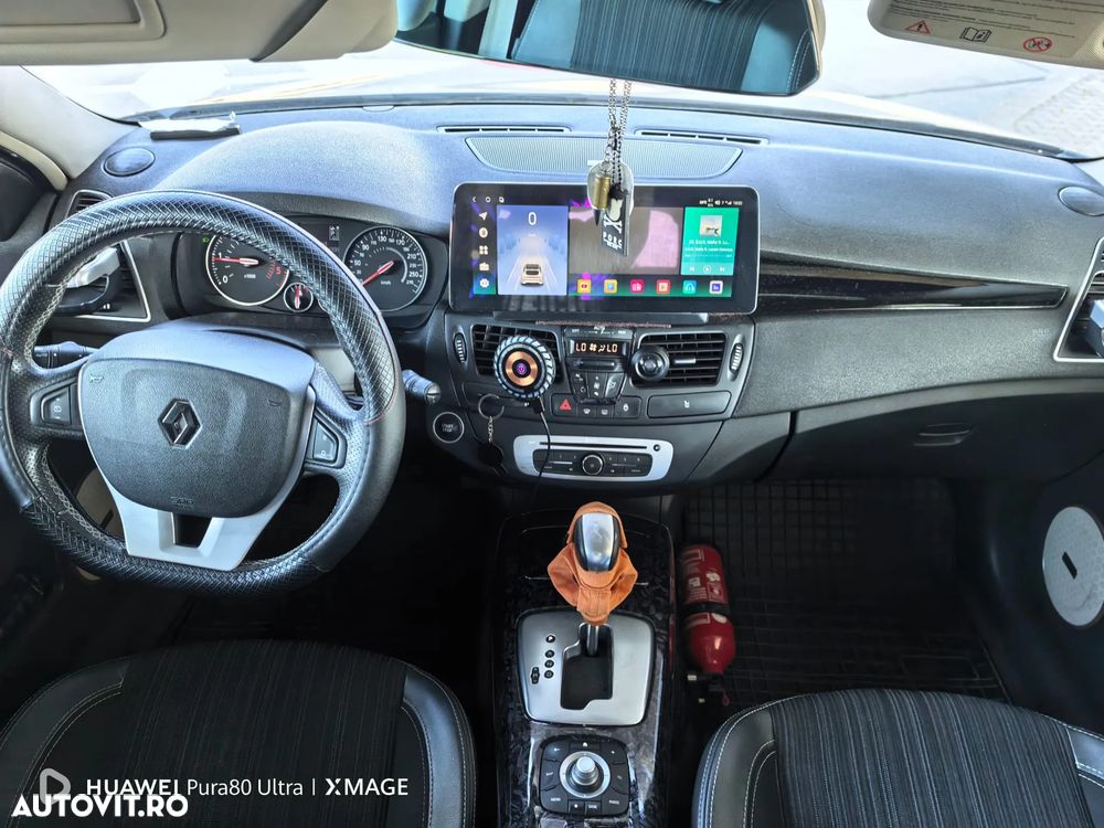 Renault Laguna dCi 110 FAP EDC Bose Edition - 6