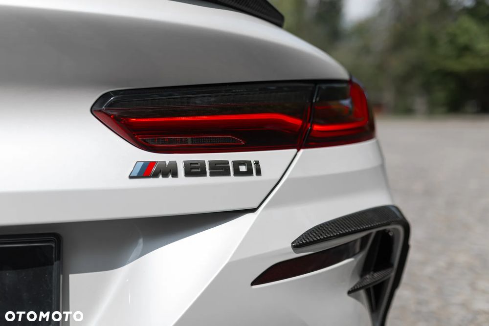 BMW Seria 8 M850i xDrive - 16