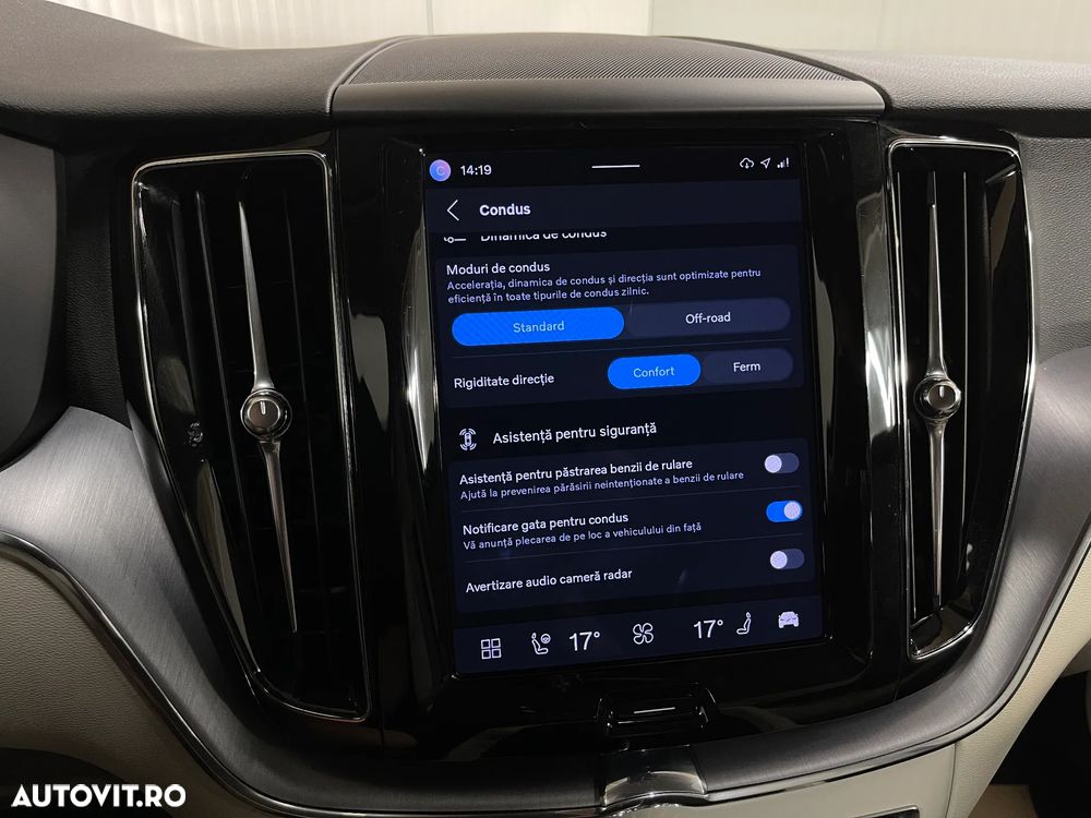 Volvo XC 60 B4 MHEV AT8 AWD Momentum - 17