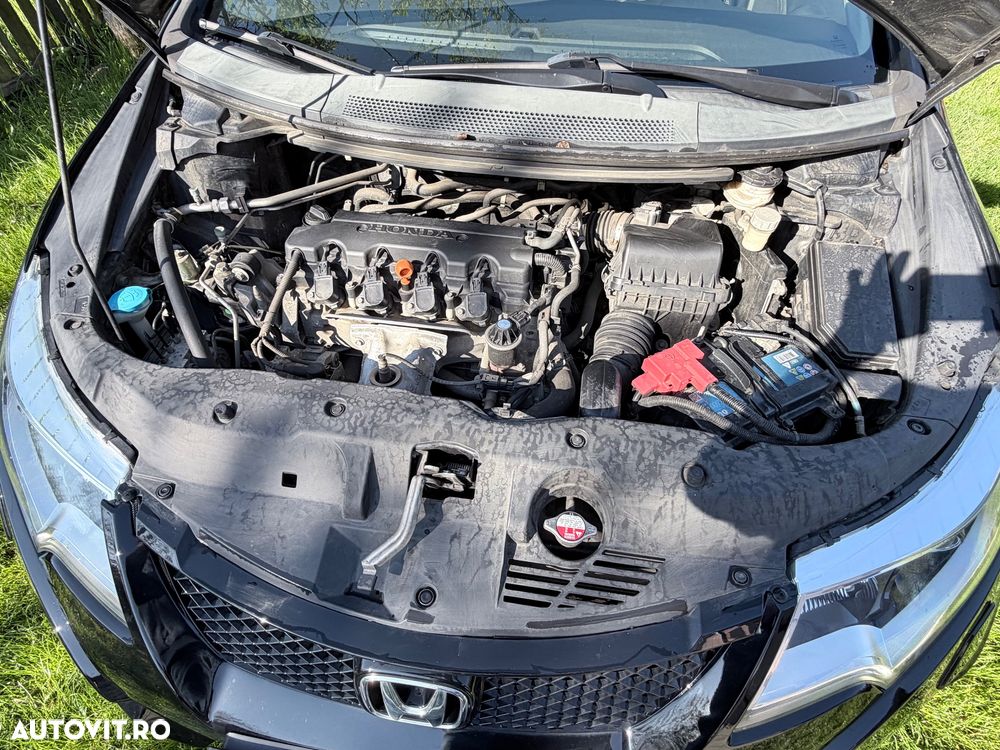 Honda Civic 1.8 i-VTEC MT Lifestyle - 4