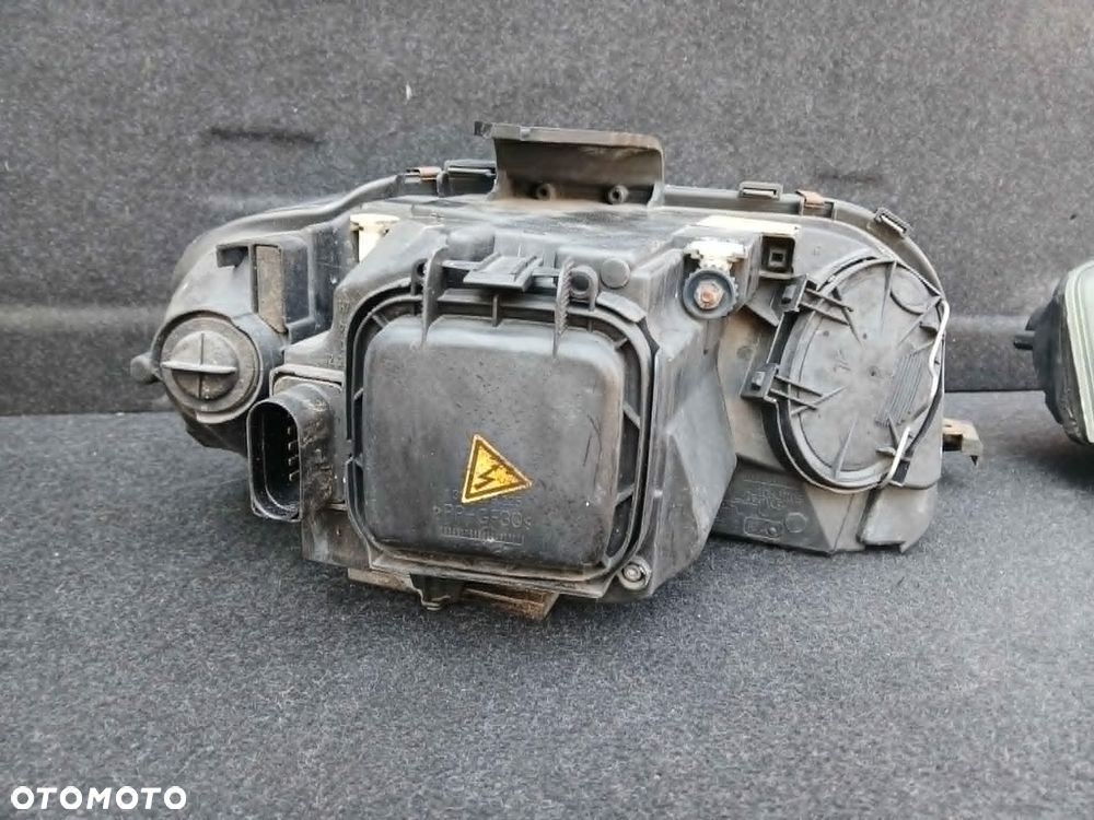Audi A3 8P Lampa przednia Xenon lewa, prawa - 8