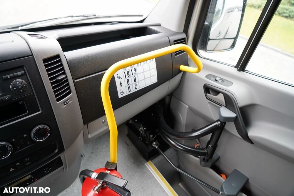 Mercedes-Benz SPRINTER 516 CDI / 2x A/C / IMPORTED / - 27
