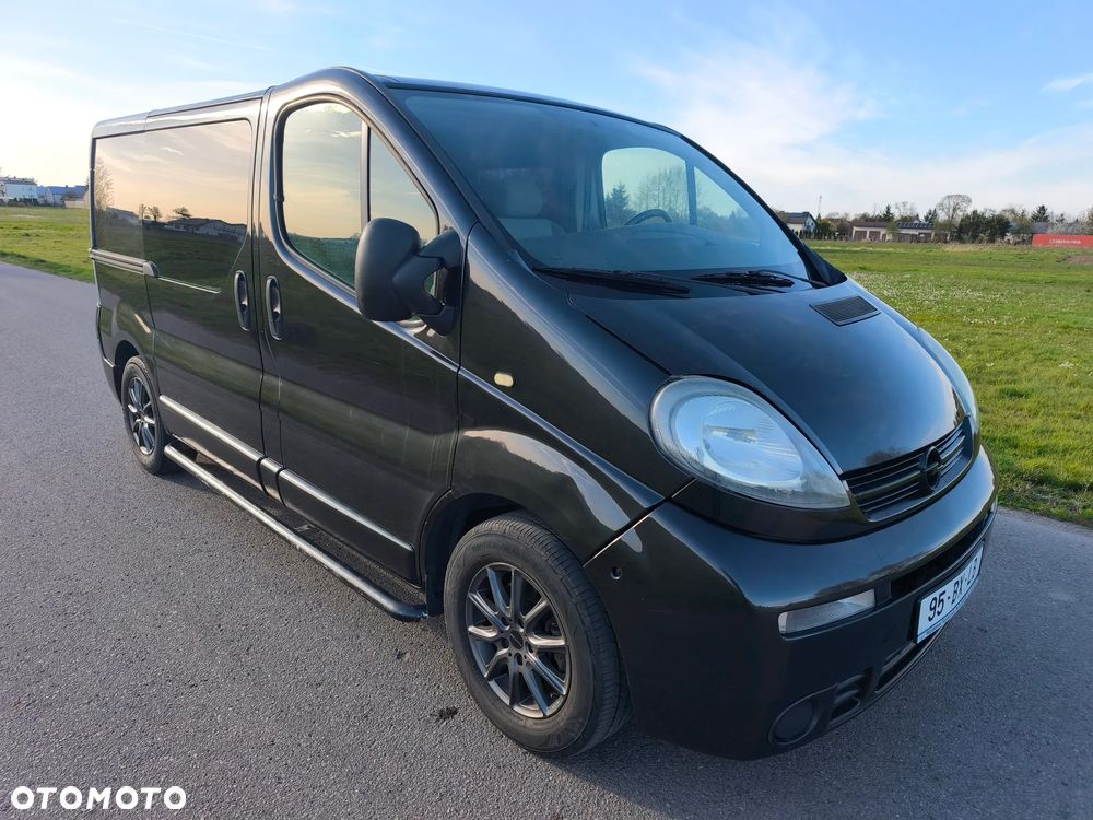 Opel Vivaro - 8