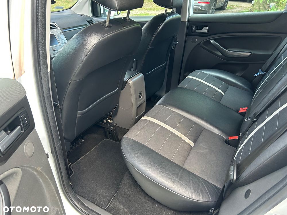 Ford Kuga 2.0 TDCi Titanium - 11