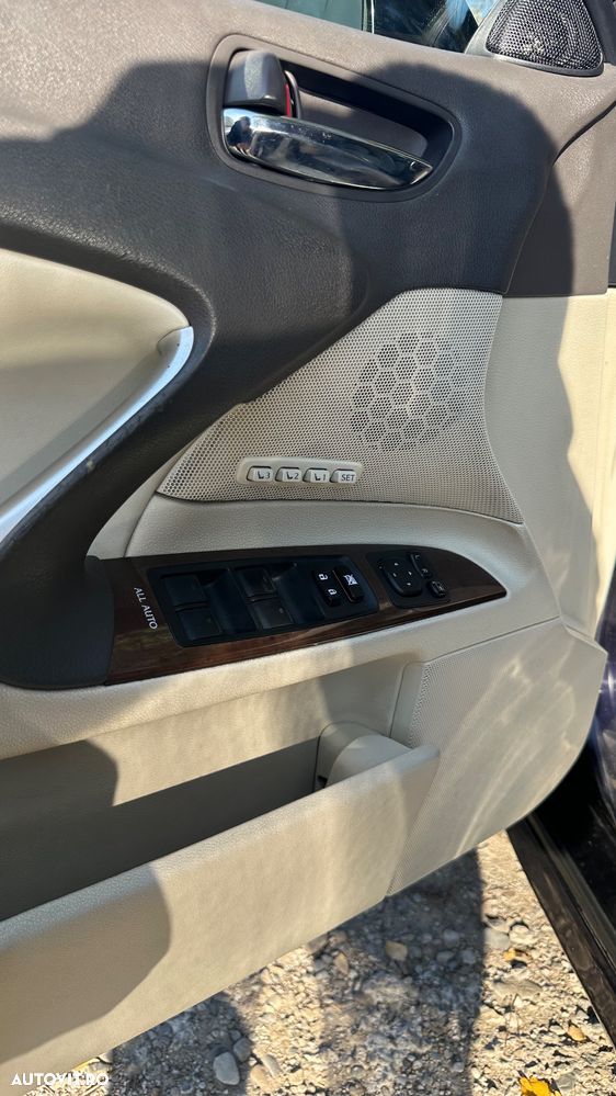 Lexus Seria IS 220d Luxury - 18