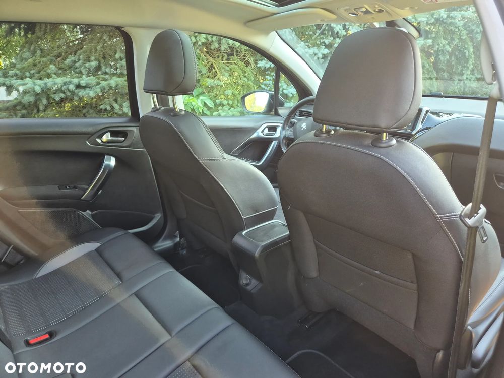 Peugeot 2008 - 19