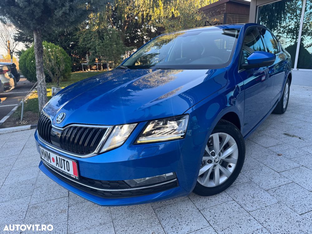 Skoda Octavia 2.0 TDI DSG Ambition - 1