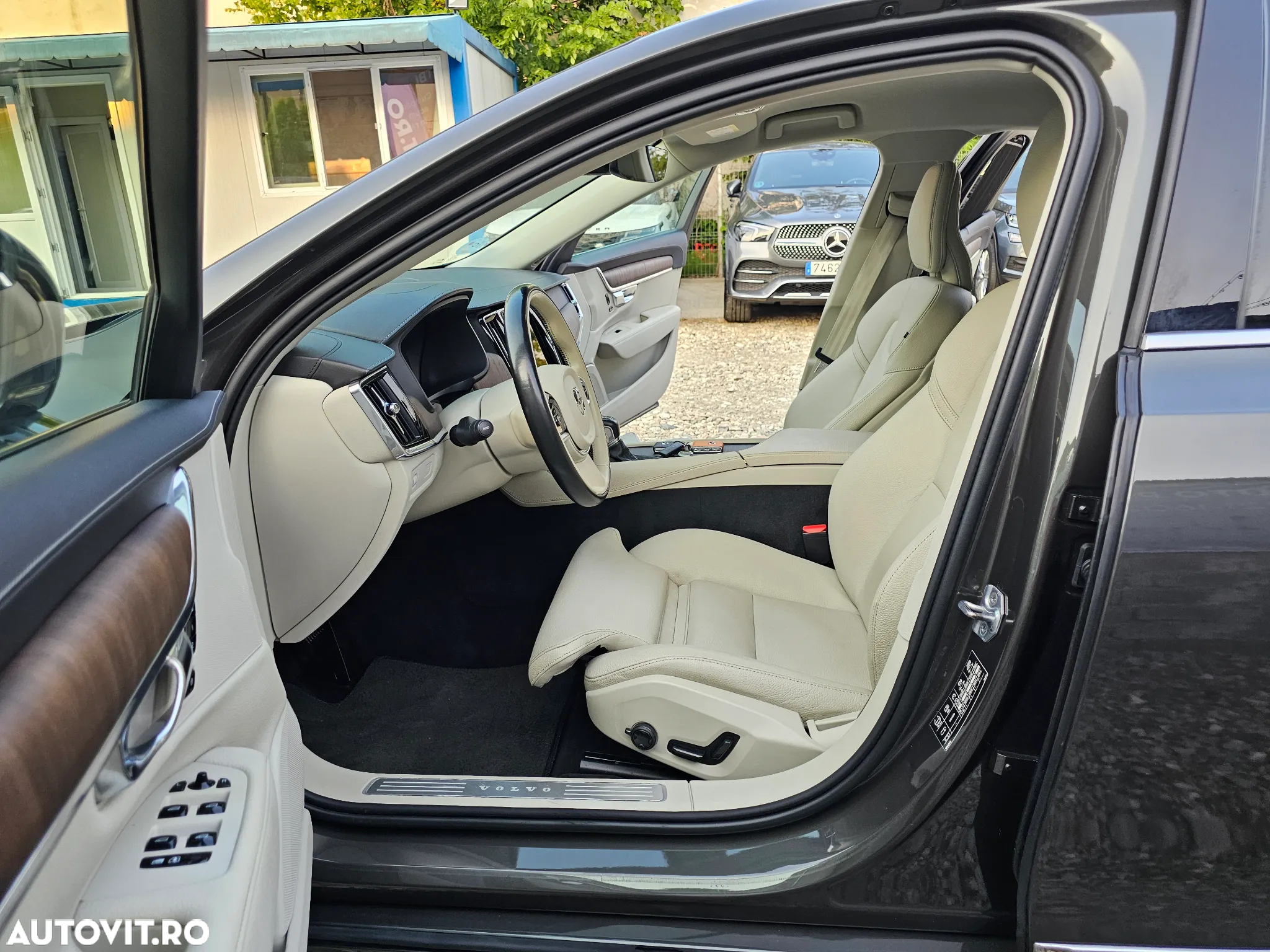 Volvo S90 D4 Inscription - 18