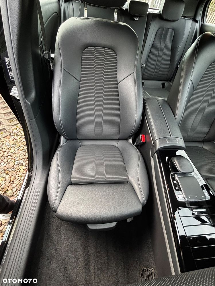 Mercedes-Benz Klasa A 180 7G-DCT - 10