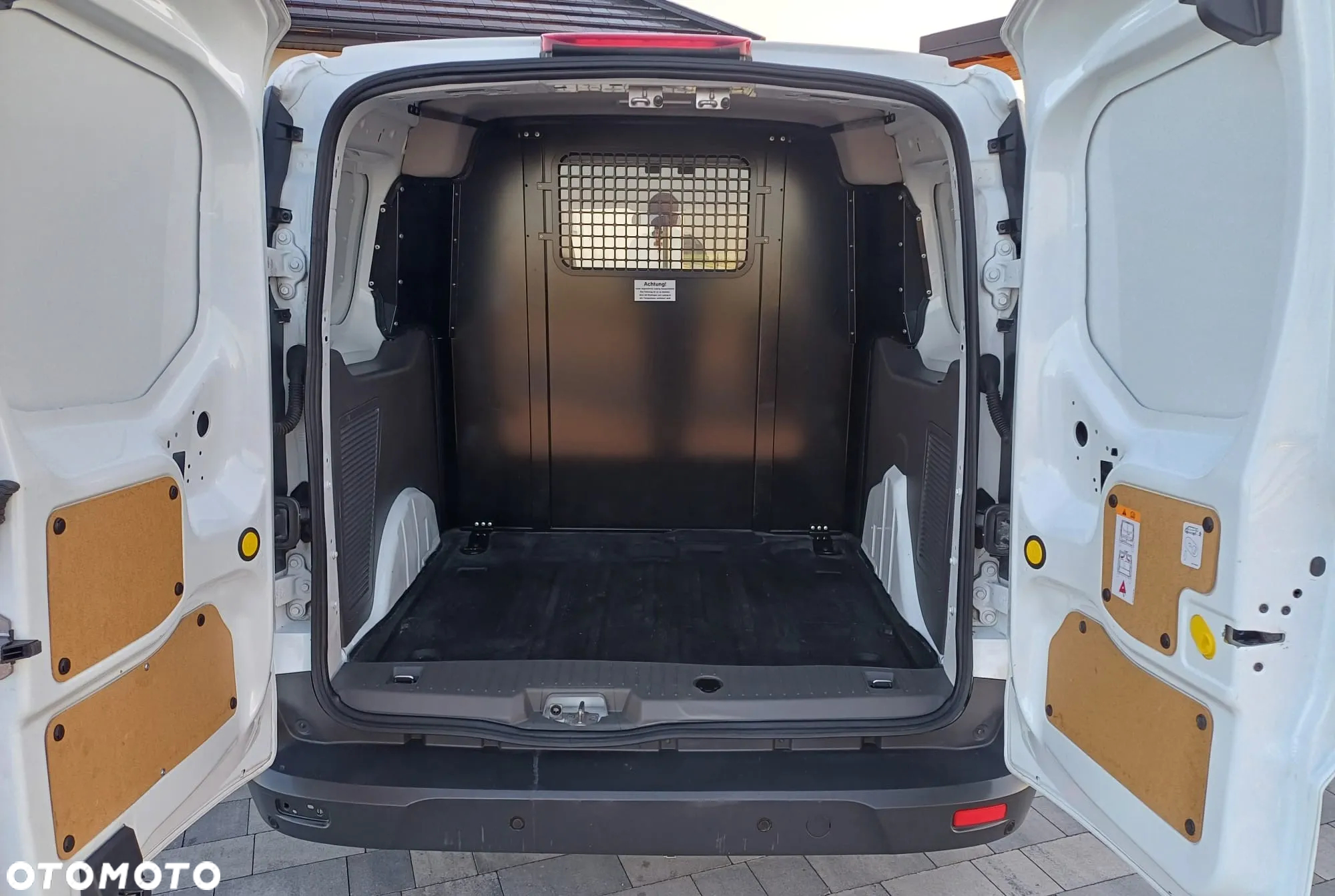 Ford Transit Connect - 9