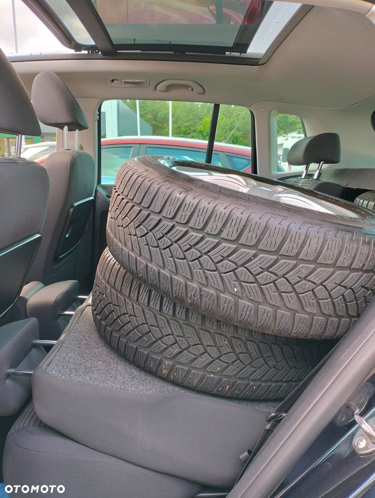Volkswagen Tiguan - 17