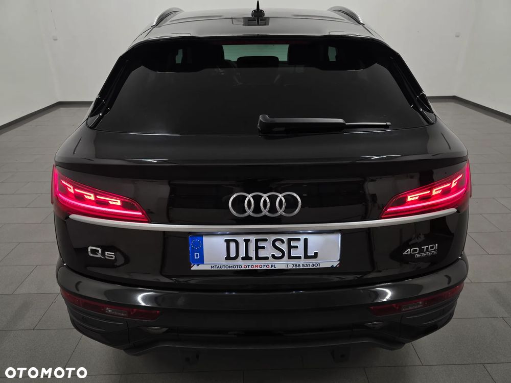 Audi Q5 40 TDI mHEV Quattro S tronic - 36