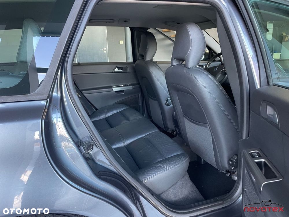 Volvo V50 - 16