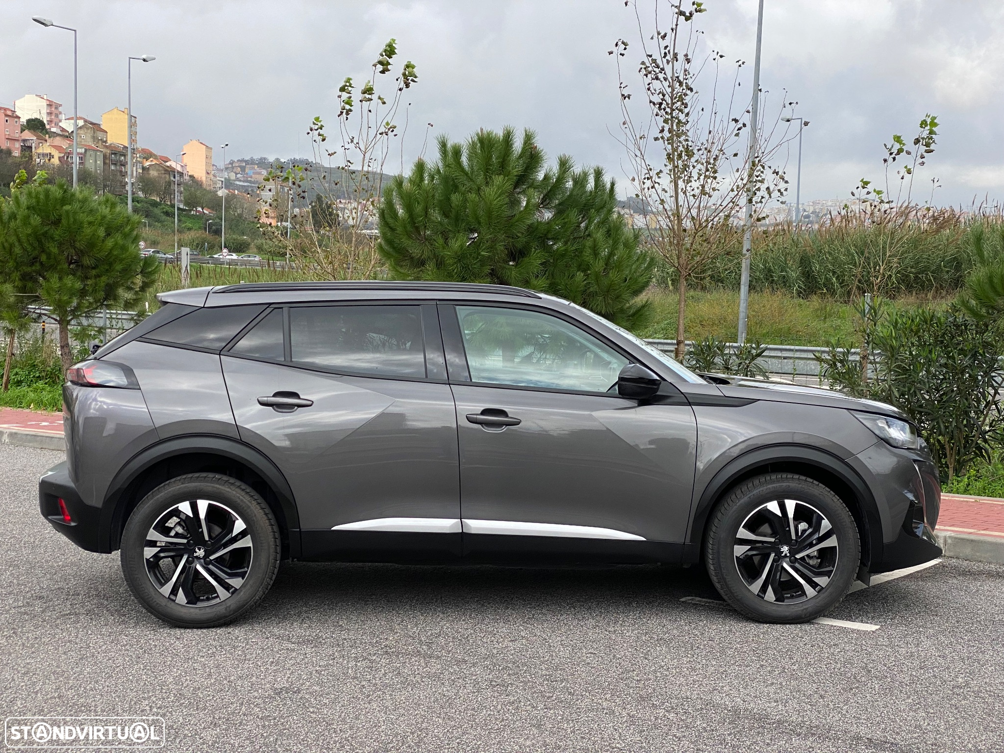 Peugeot 2008 1.2 PureTech Allure Pack - 8