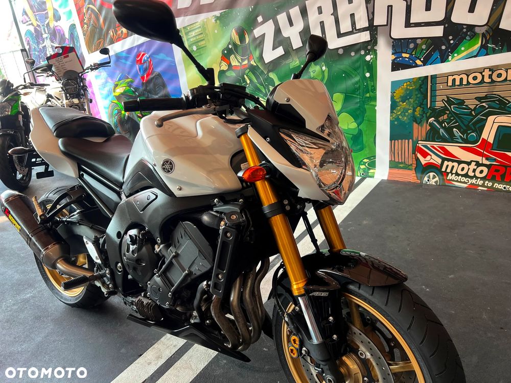Yamaha FZ - 8