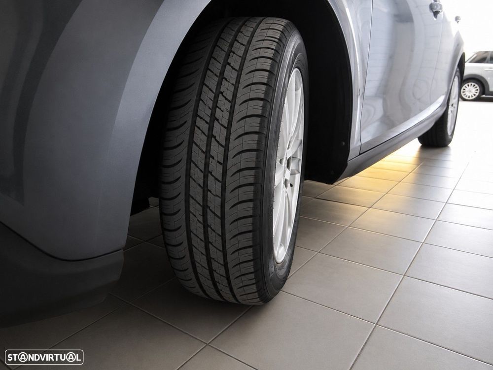 Volvo V40 Cross Country 1.6 D2 Momentum - 8