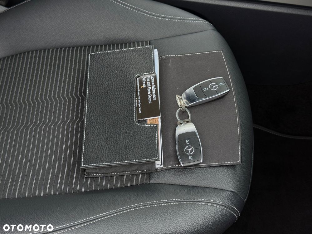 Mercedes-Benz GLB 200 d 8G-DCT - 31