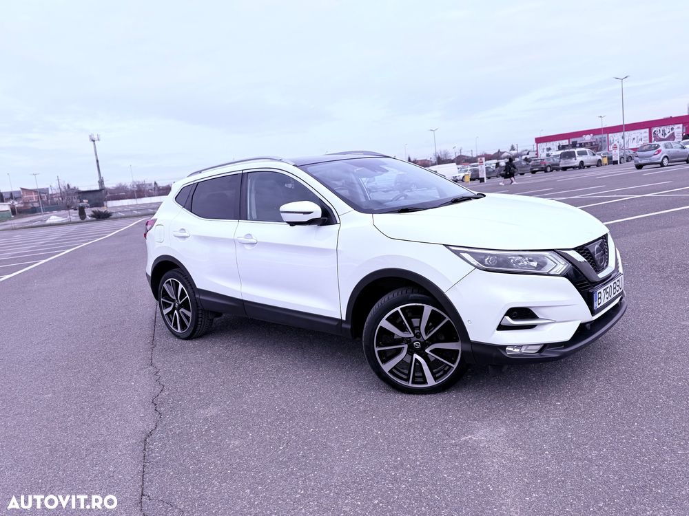 Nissan Qashqai 1.6 DCI Xtronic TEKNA+ - 4