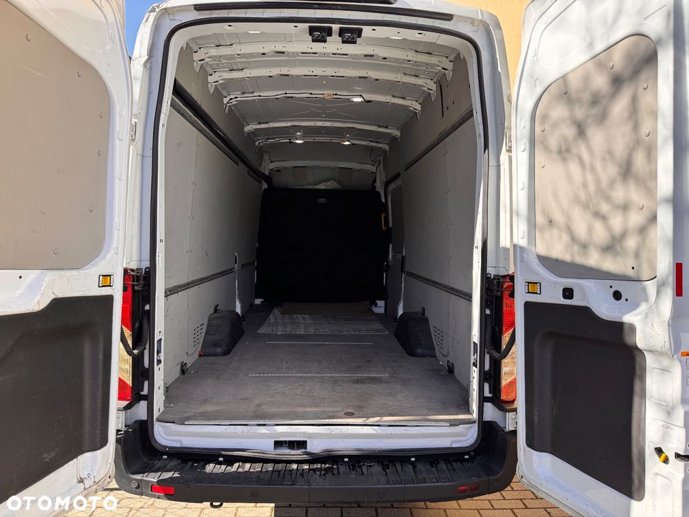 Ford Transit - 12
