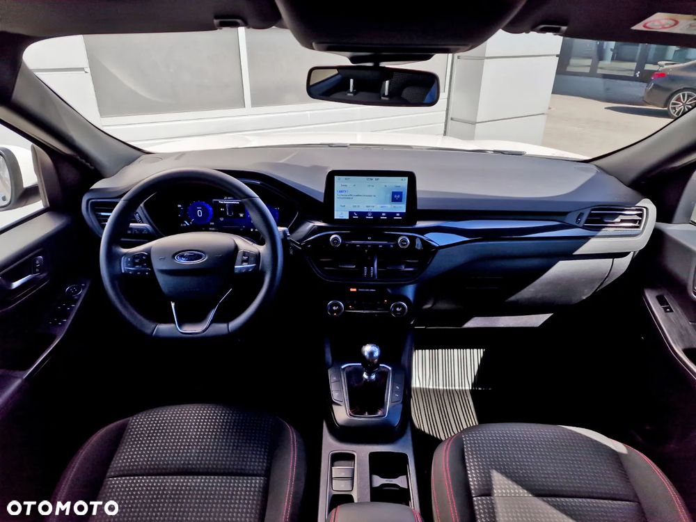Ford Kuga 1.5 EcoBoost FWD ST-Line - 6