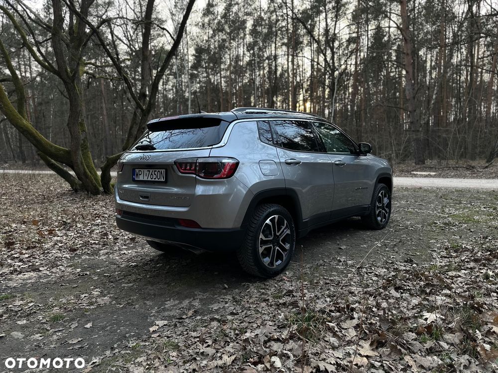Jeep Compass - 4