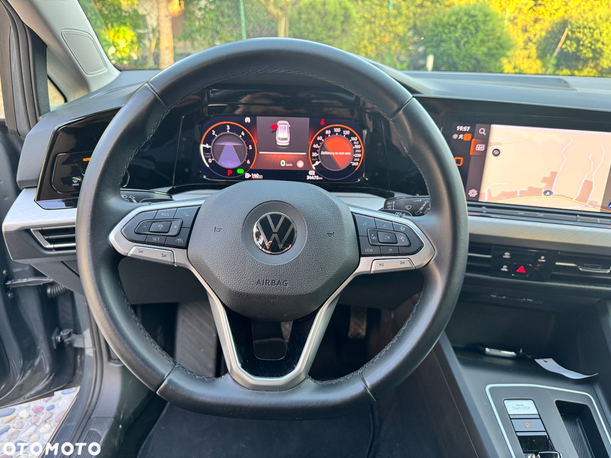 Volkswagen Golf - 9