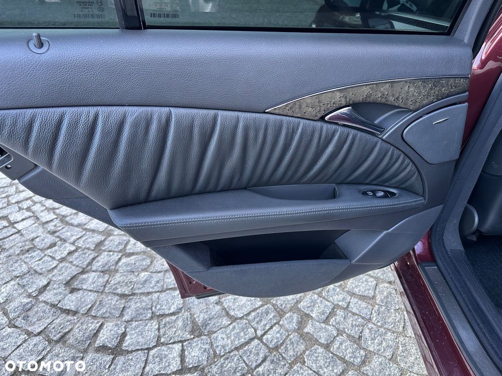 Mercedes-Benz Klasa E - 20