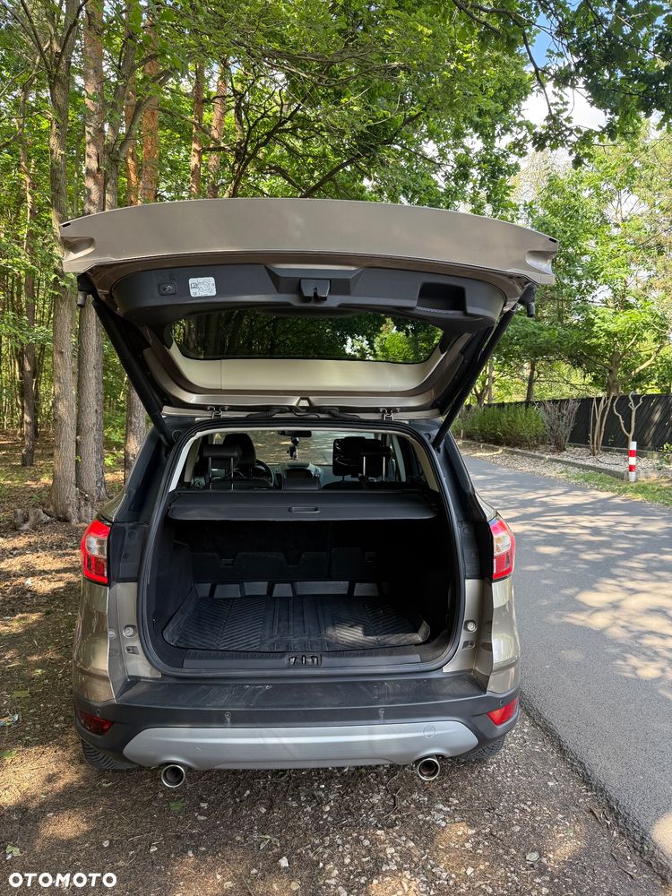 Ford Kuga 2.0 TDCi AWD Titanium - 4